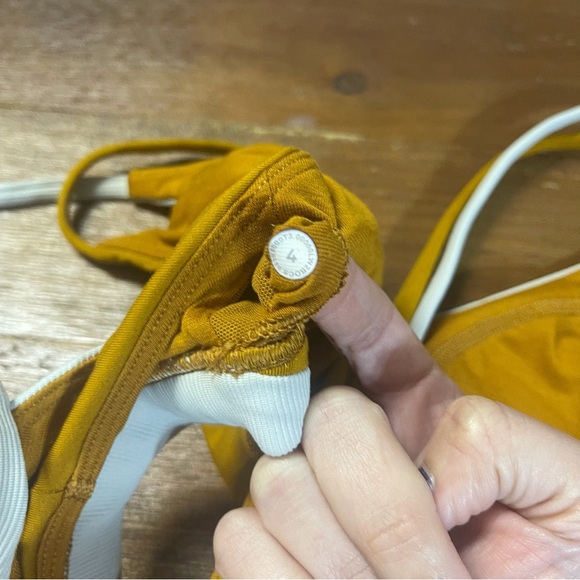 New ambition bra Lululemon 4 Fools Gold / Light Ivory - Picture 5 of 5